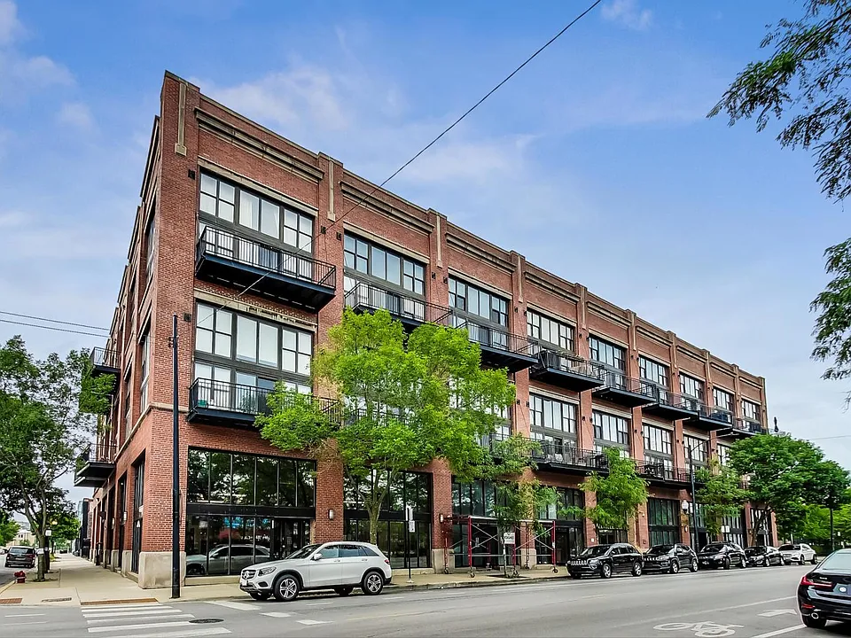 50 E 26th St #220