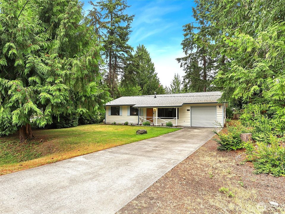 1st image of 4060 Chinook Place NW