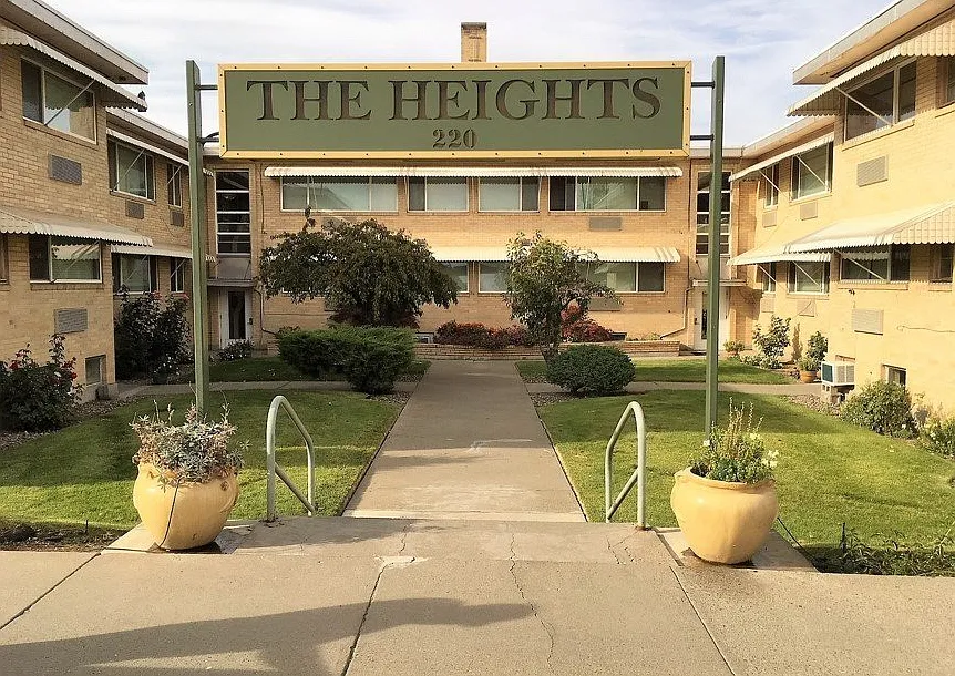 220 W Grandview Ave #A24 photo 1