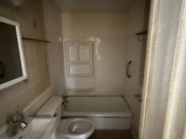1780 N Gulick Ave — Photo 7