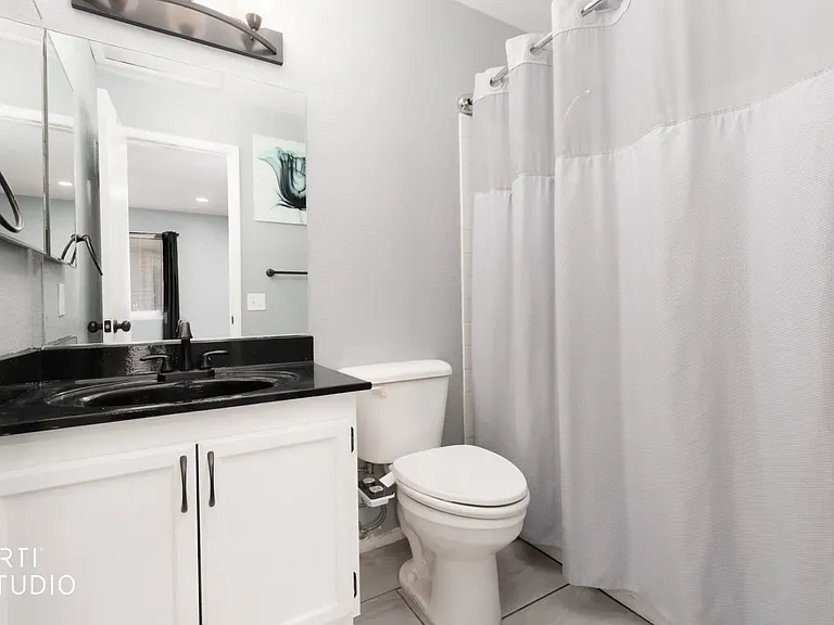 453 Mesa Blvd #201 — Photo 17