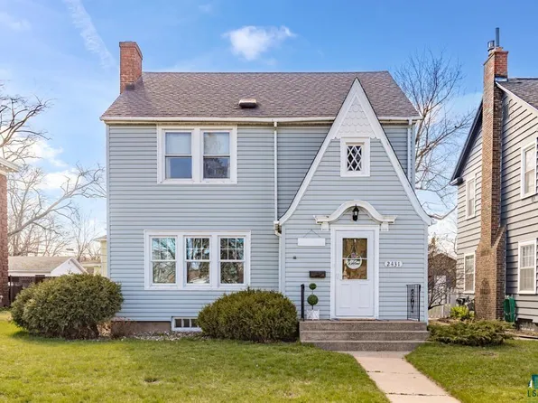 2431 Hammond Ave, Superior, WI 54880