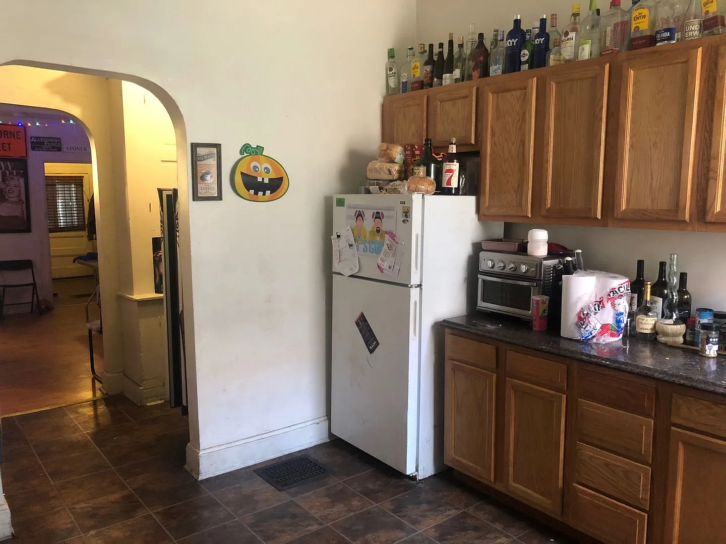 166 Robinson Street — Photo 3