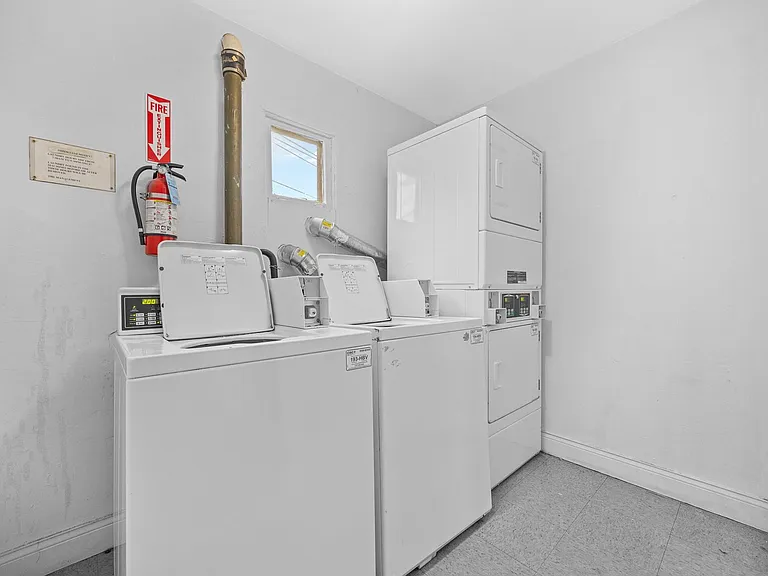 1426 S Cicero Ave #208 — Photo 10