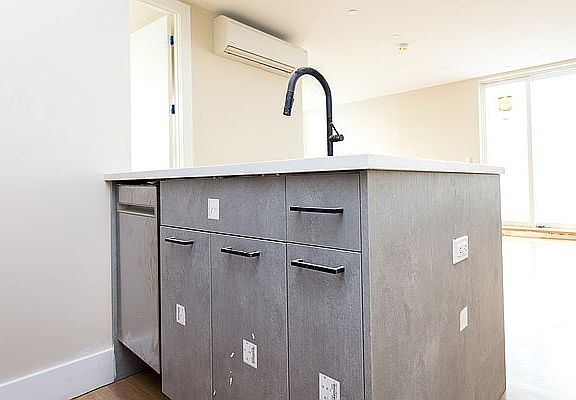 2nd image of 336 Bleecker St #2C
