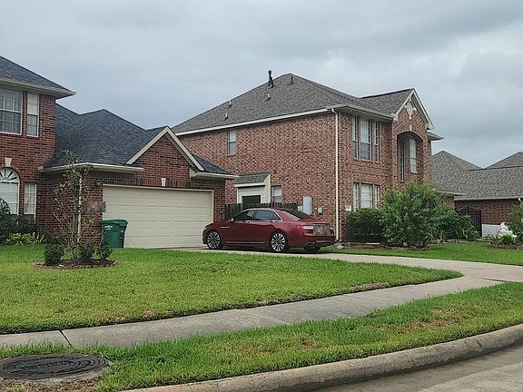 3rd image of 8918 Riverwell Cir E