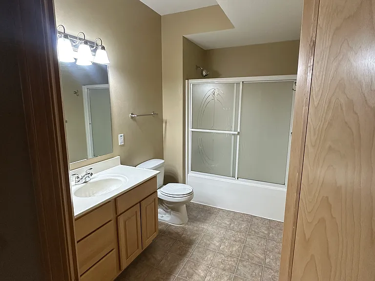 1092 Walnut Ave #210 — Photo 7