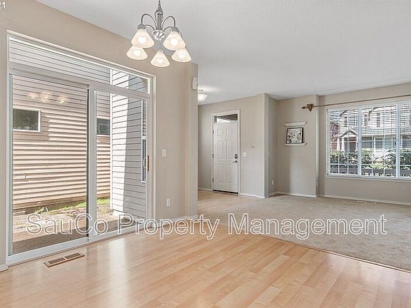 4th image of 1146 SE Westerland St