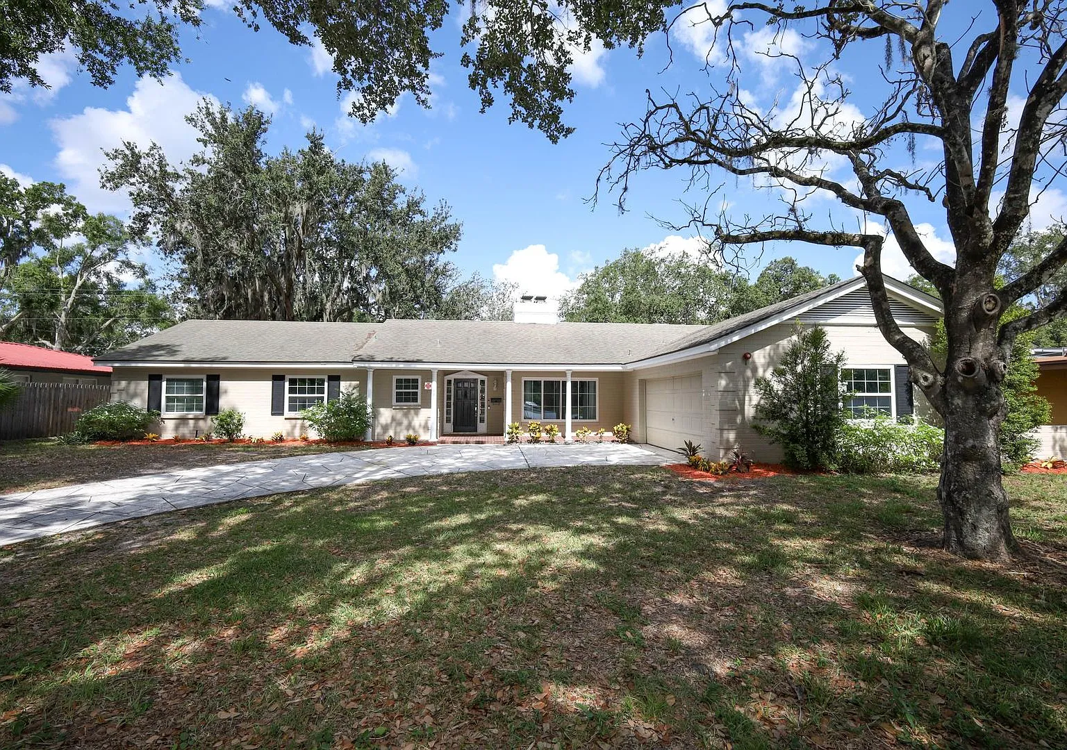 Spacious 4/2 in Maitland's English Estates! — Photo 2