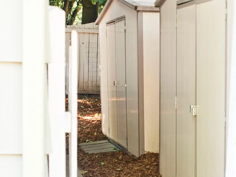 Side years storage sheds