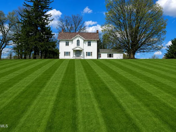 1352 County Rte 24, Granville, NY 12832