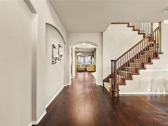 5th image of 8181 Black Ash Dr