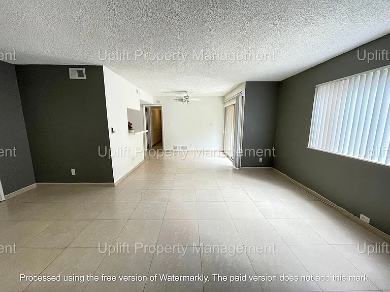 6811 Alvarado Rd #8 — Photo 2