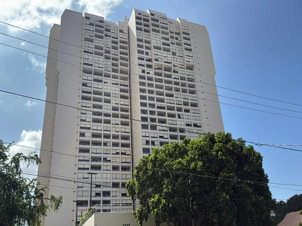 1717 Mott Smith Dr, Honolulu, HI 96822