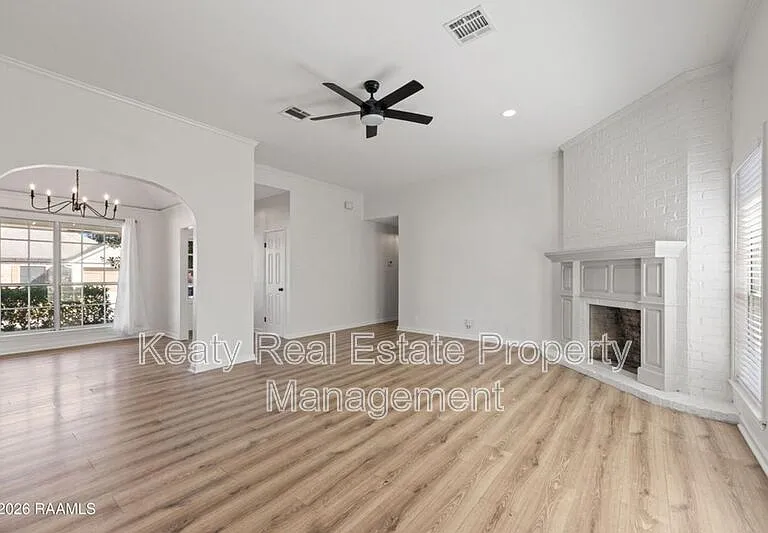 313 Wallingsford Cir — Photo 5