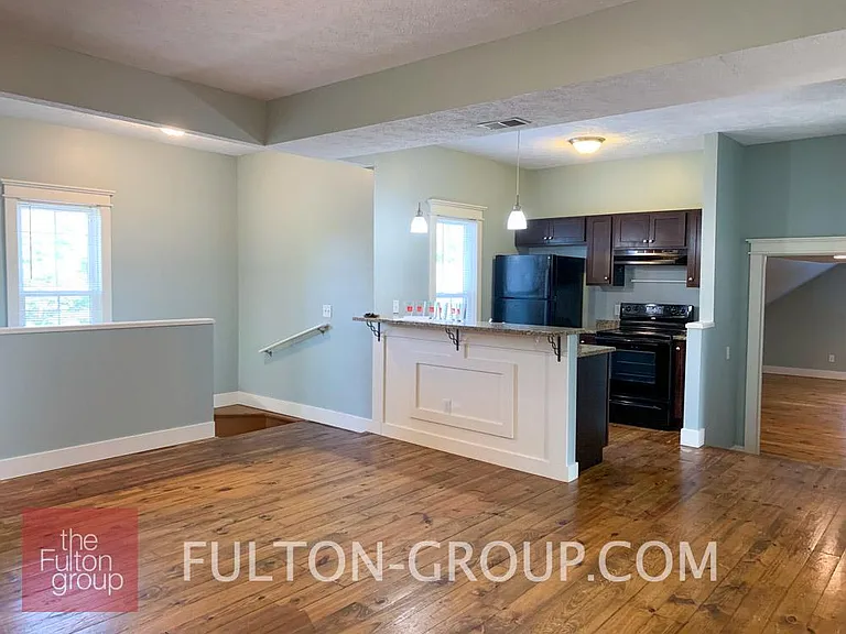 851 Watson St SW #2 — Photo 3