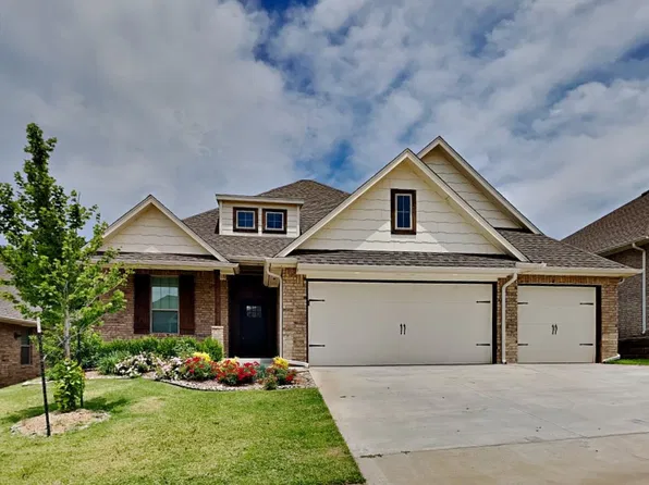 7933 Pear St, Edmond, OK 73034