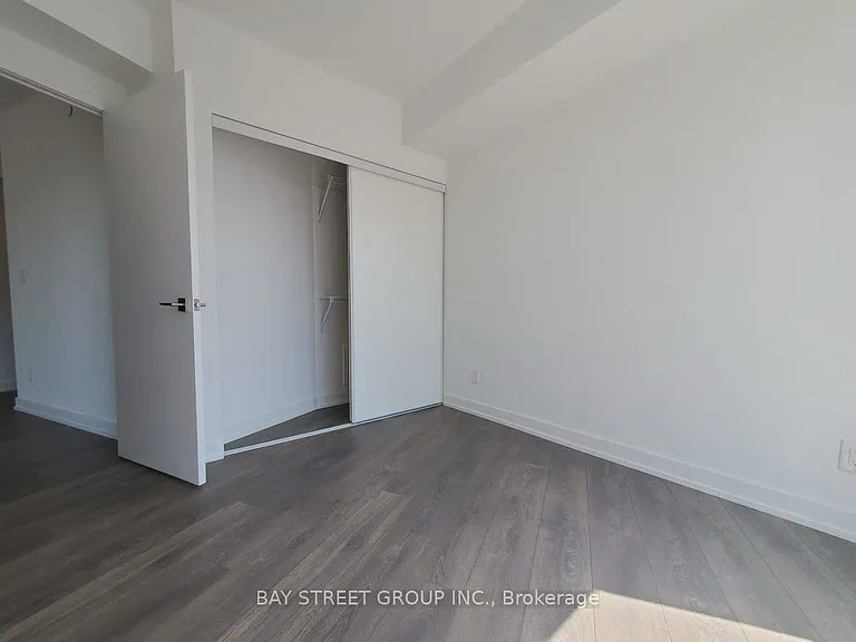 159 Wellesley St E #1309 — Photo 13