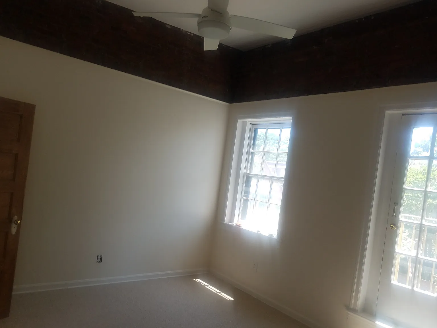 1022 G St NE — Photo 3