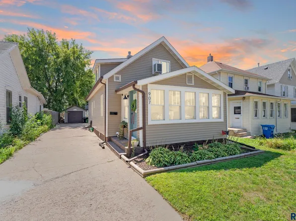 907 W 7th St, Sioux Falls, SD 57104