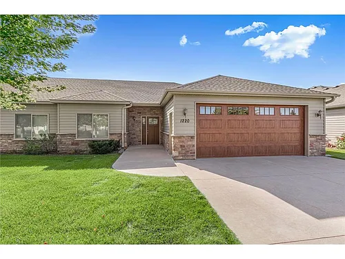 1220 Scout Dr Photo 1