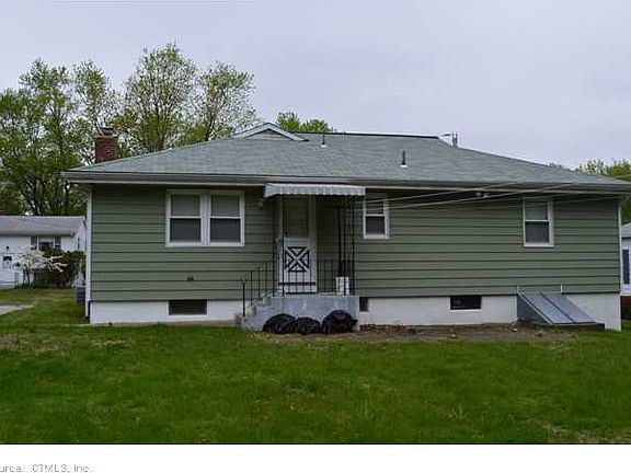 3rd image of 12 Kiely Ln