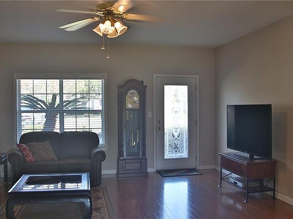 2nd image of 2797 Grayson Ln