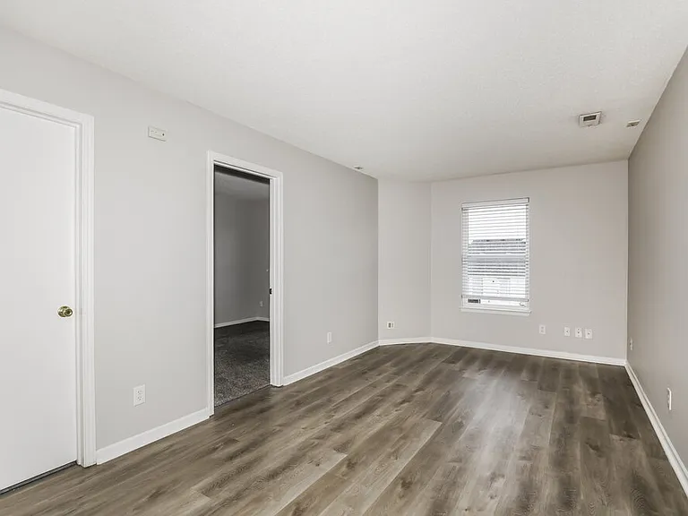 2371 Summerwood Ln — Photo 11