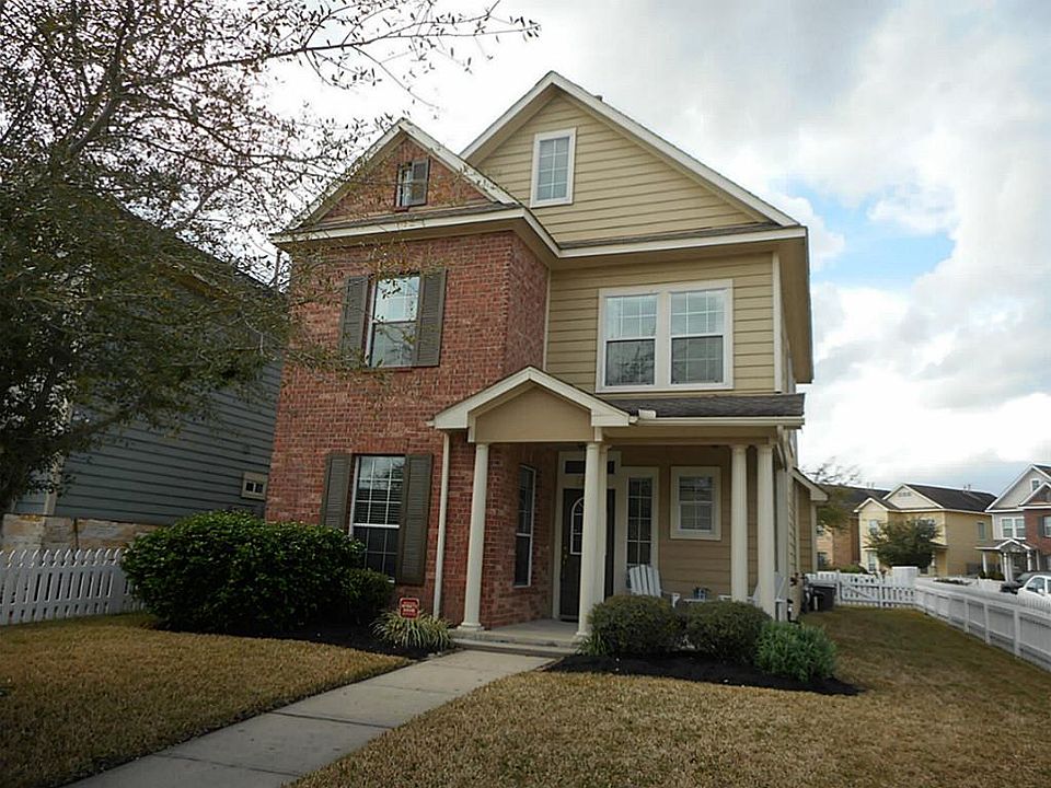 1st image of 7102 Sun Village Dr