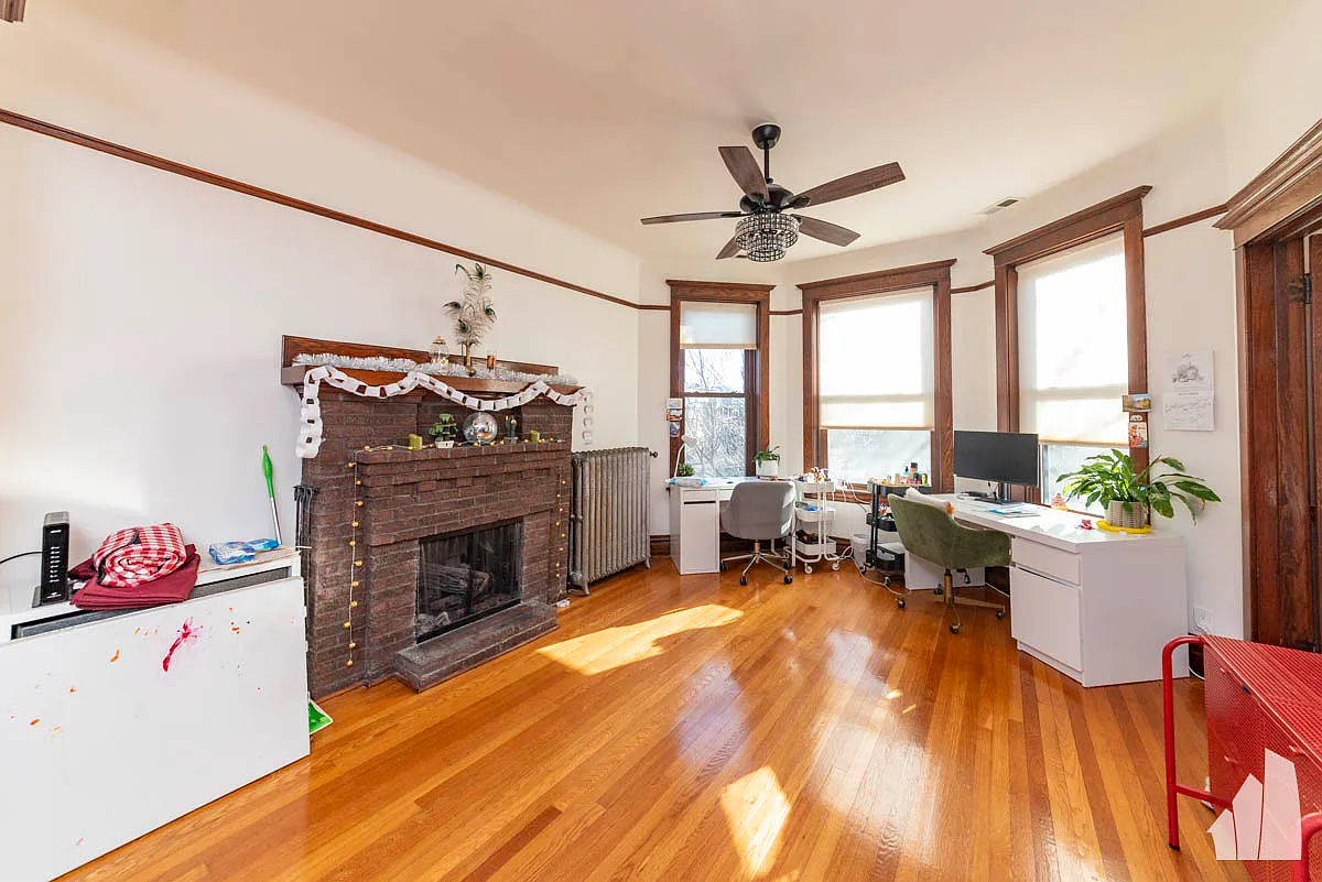 3 bed, 1.0 bath, $3,500 — Photo 1