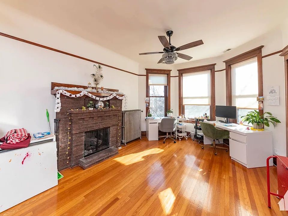 842 W Waveland Ave #3