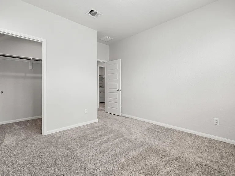9914 Brickhouse Dr — Photo 32
