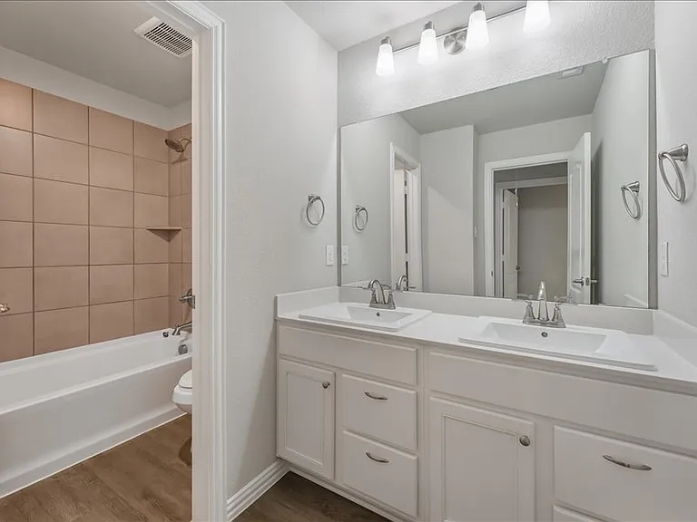 1274 Alamo Dr — Photo 25