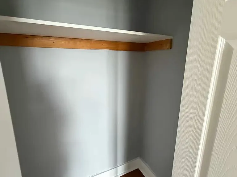 702 Chancellor Ave — Photo 5