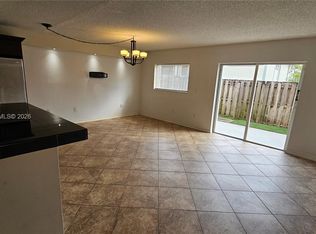 20814 San Simeon Way APT 108, Miami, FL 33179