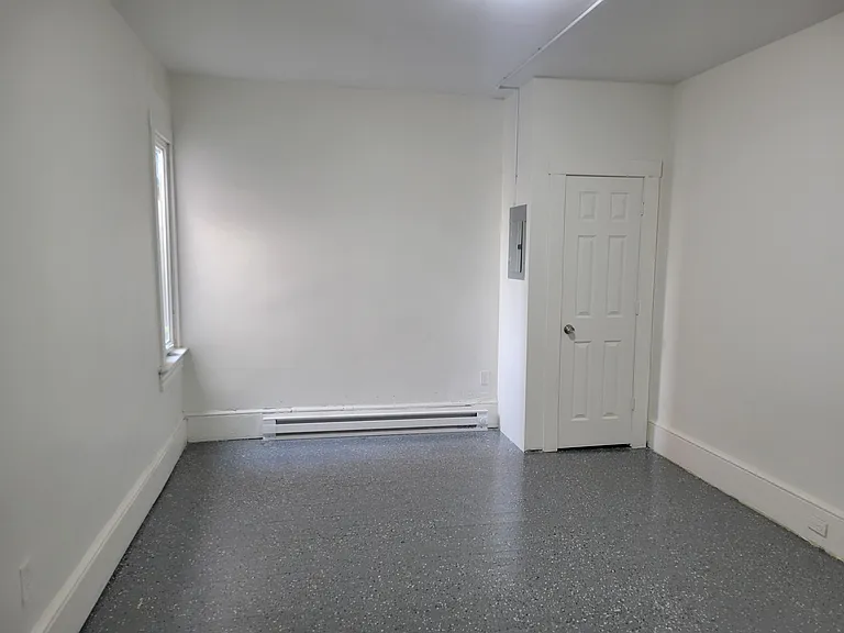 955 Chestnut St #B — Photo 5