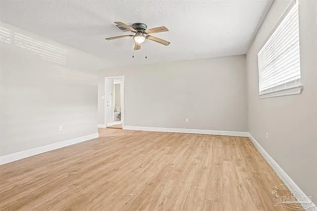 207 Ajax Dr NW — Photo 26