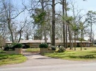 4200 N Frazier St, Conroe, TX 77303