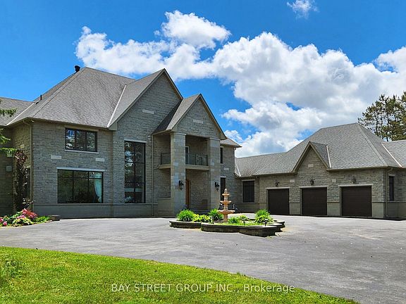 2nd image of 3141 Vivian Rd