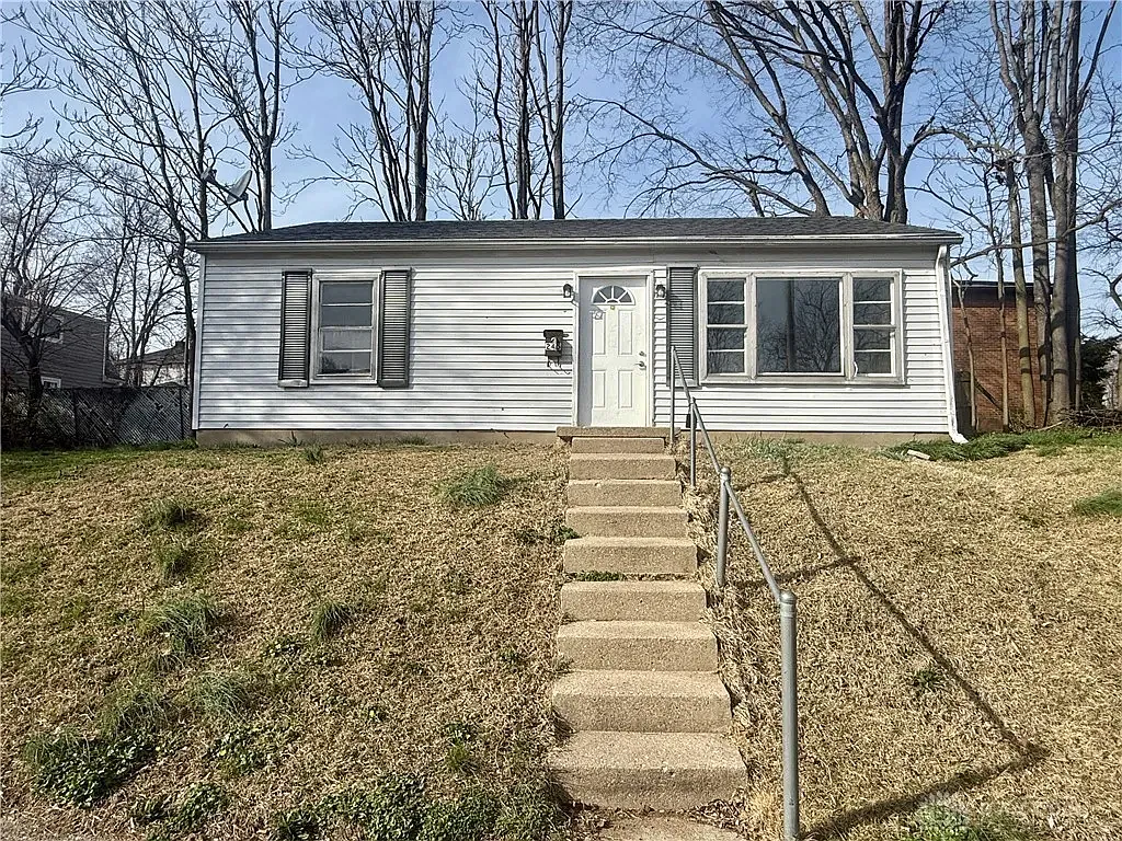 245 East Beechwood Avenue - 1 — Photo 1