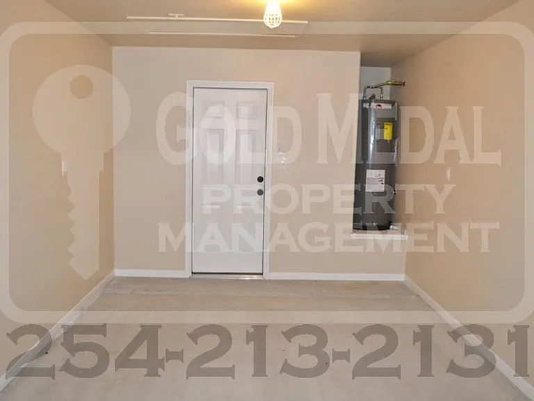 1104 Grace Point Dr — Photo 24