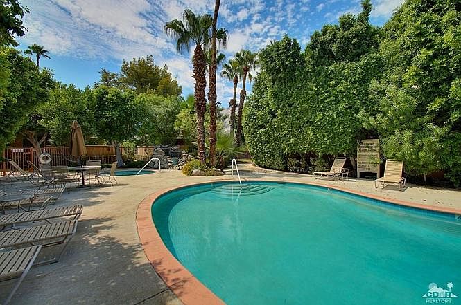2nd image of 2501 N Indian Canyon Dr Unit 637