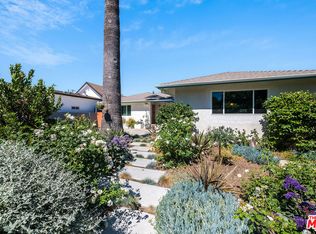 5651 Mammoth Ave, Van Nuys, CA 91401