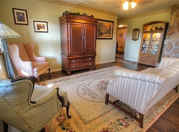 Home for Sale in Ashland City, Tennessee $209,902