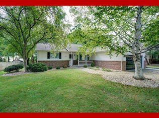 5025 Pebblebrook Dr, Madison, WI 53716