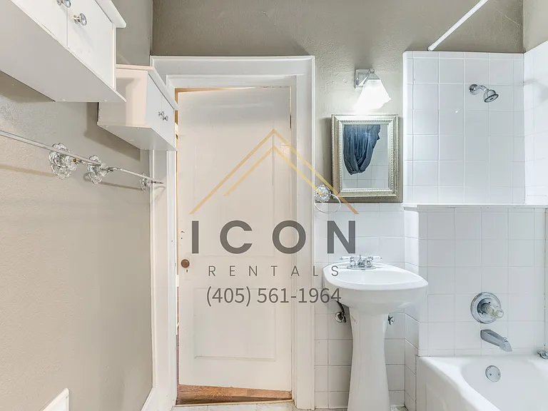 4802 N College Ave — Photo 8