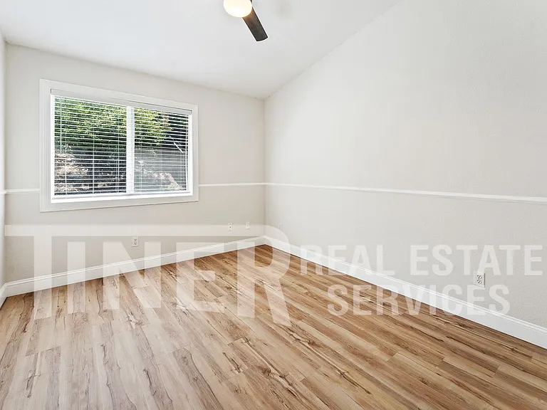 1742 Poppy Dr — Photo 16