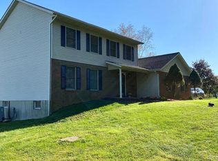 35 Rockland Rd, Westminster, MD 21158