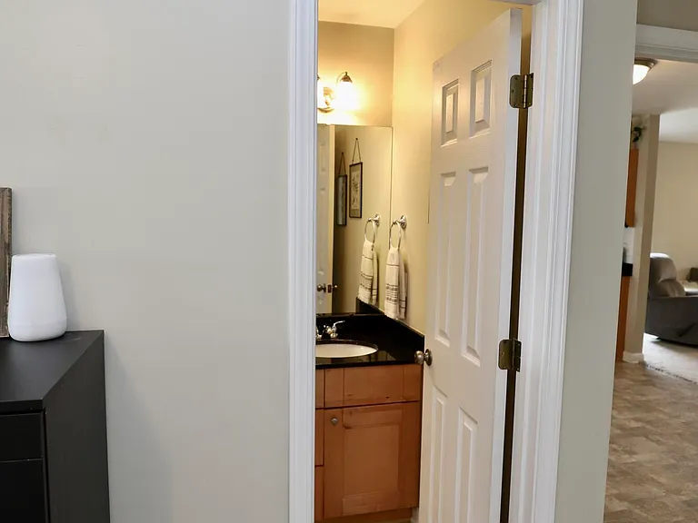 1116 Waverly Place Dr — Photo 46