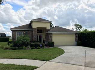 8048 Saint James Way, Mount Dora, FL 32757